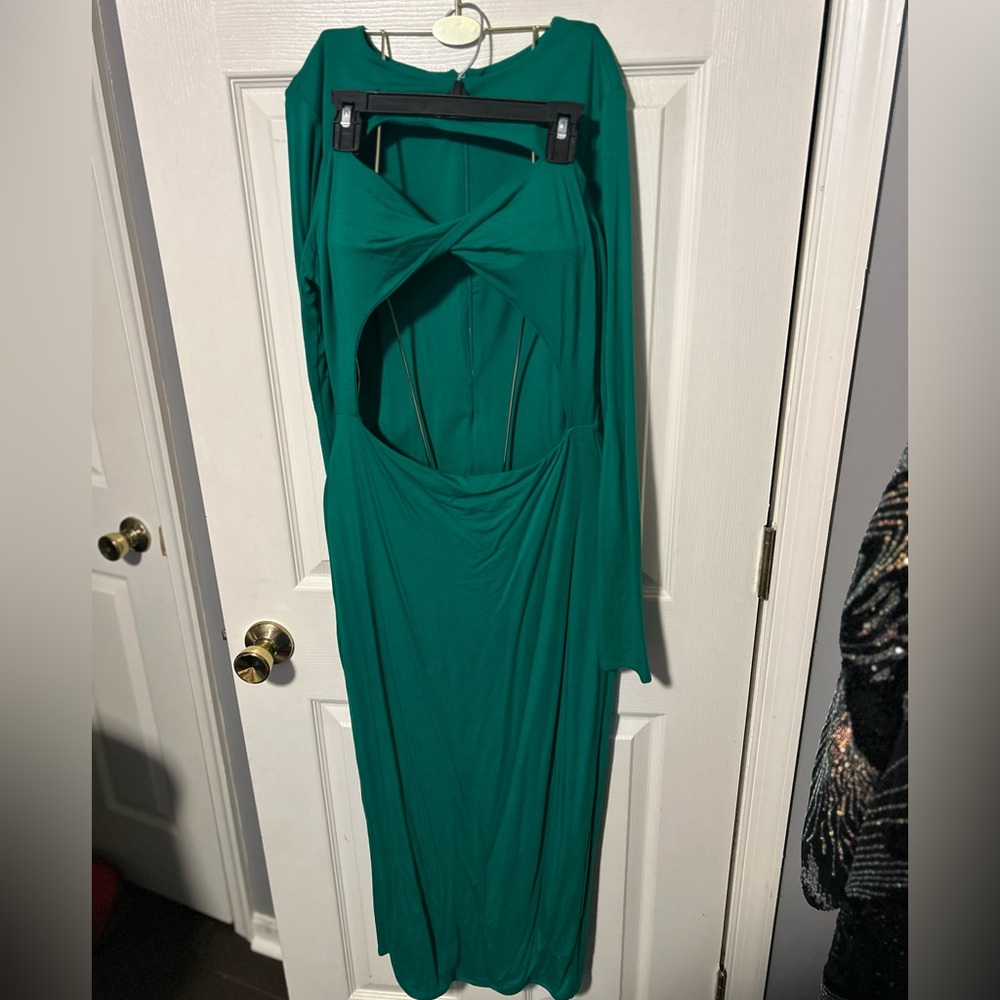 Green bodycon dress